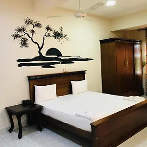 Royal Grand Paradise 3* Kelaniya